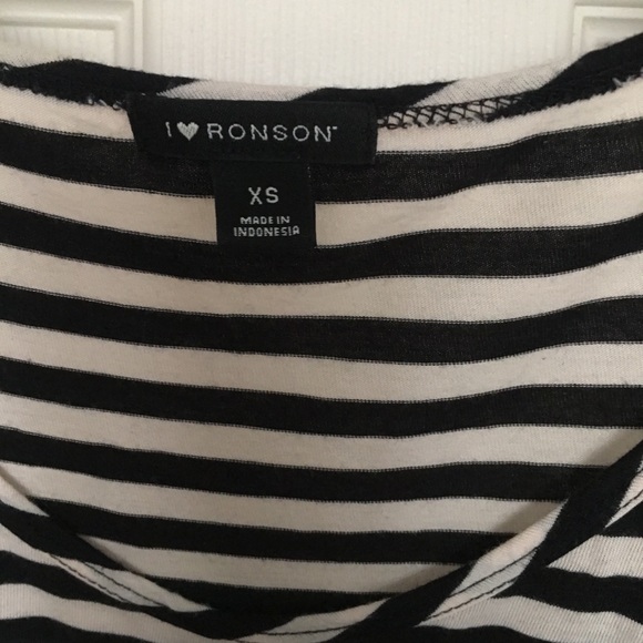 I ❤️ Ronson size xs striped ls top - Picture 5 of 5